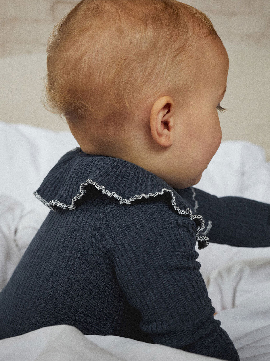 Rib collar bib